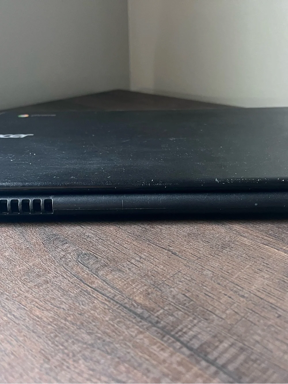 Acer Chromebook 11 - Black Compact Chrome Laptop **no charger** great for kids